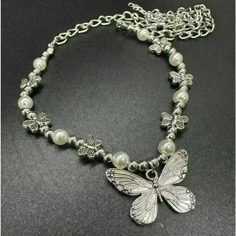 Butterfly Necklace Choker with Pearl charms. Coquette charm necklace 💗